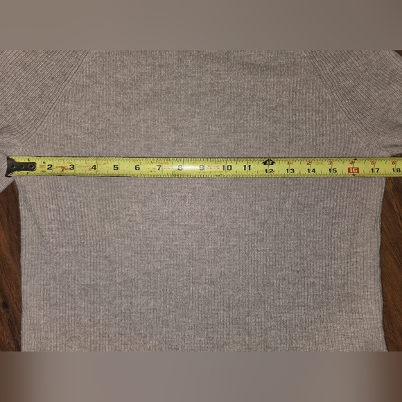 Banana Republic Small Wool Cashmere Blend Knit Tan Mock Neck Sweater - Picture 8 of 9